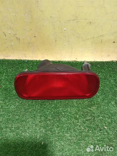 Фонарь задний в бампер Suzuki Swift 2004