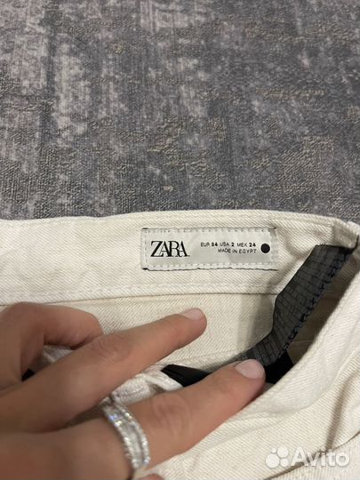 Джинсы Zara