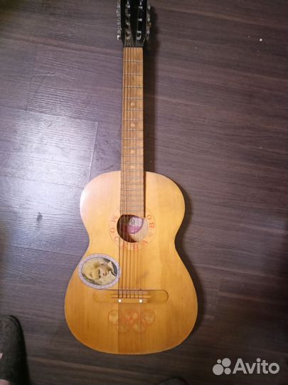 Классическая гитара малая