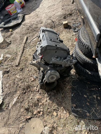 Двигатель на Мерседес m111 1.8