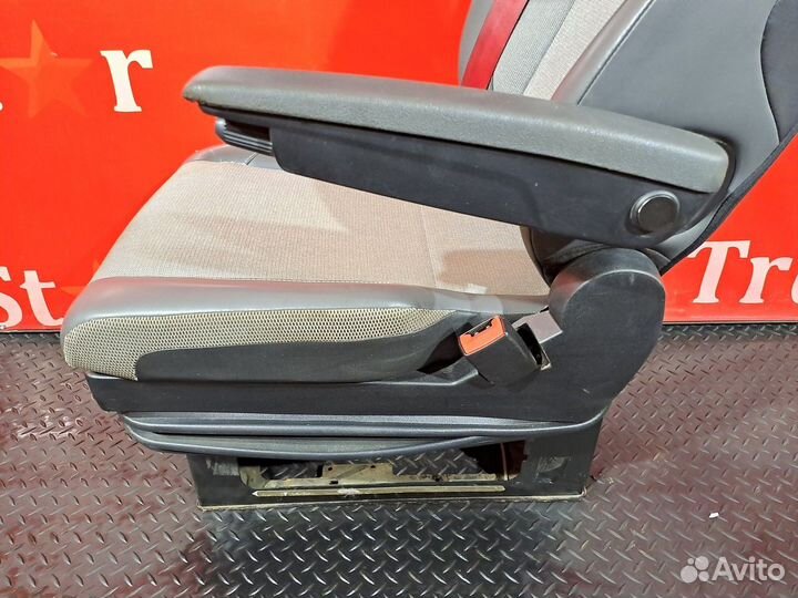 Сиденье пассажирское пневматическое Renault T