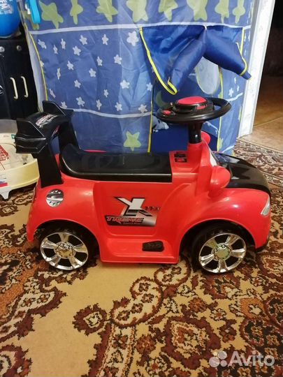 Продам электромобиль, самокат и другие игрушки