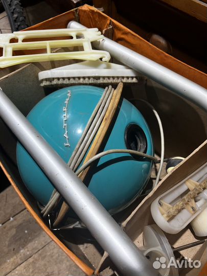 Пылесос Сатурн рабочий