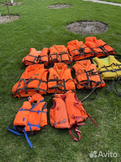 Спасательный жилет бу