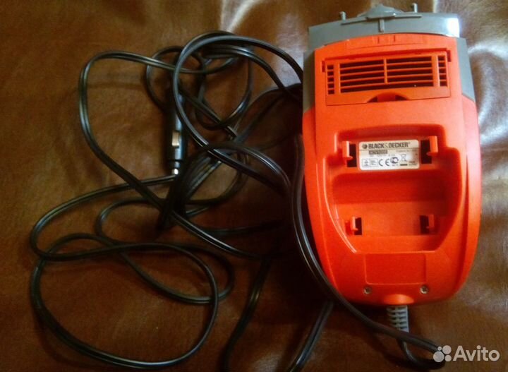 Автомобильный пылесос Black & Decker ACV 1205