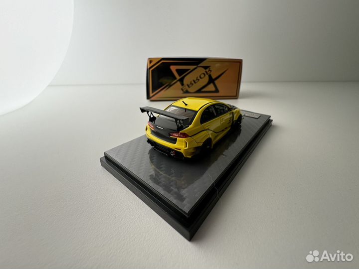 Mitsubishi Lancer Evolution 10 1:64