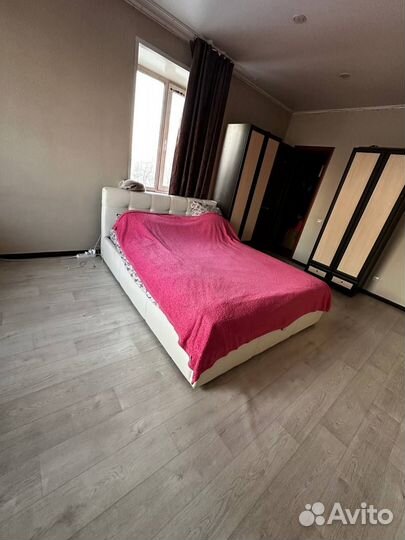 Кровать с подъемным механизмом 160х200 бу