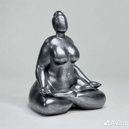 Статуэтка девушка