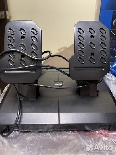 Руль Hori Wireless Racing Wheel Apex (PS4-142E)