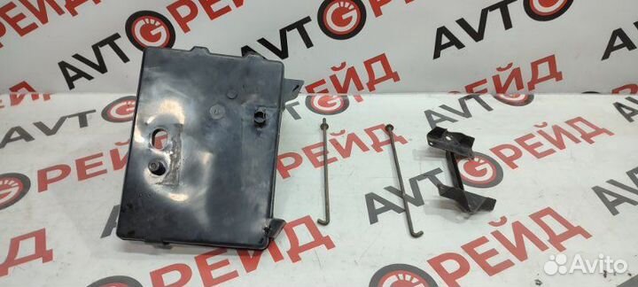 Крепление аккумулятора Mitsubishi Airtrek CU5W