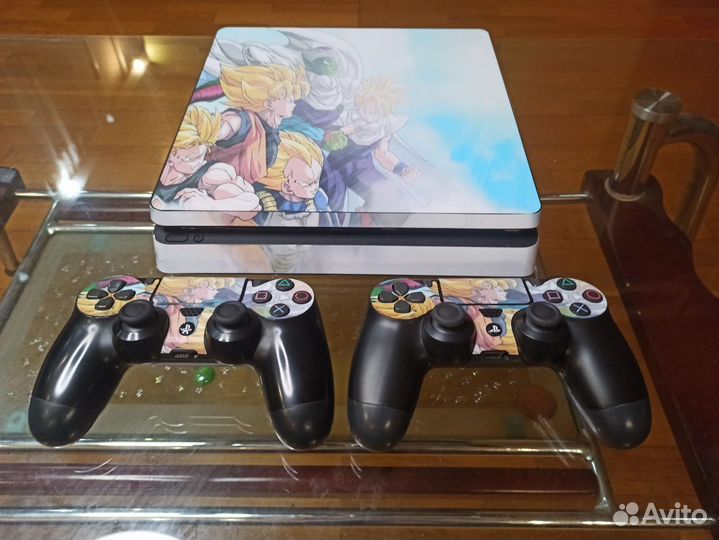 PS4 Slim 1000 GB + 2 Джоя + Игры