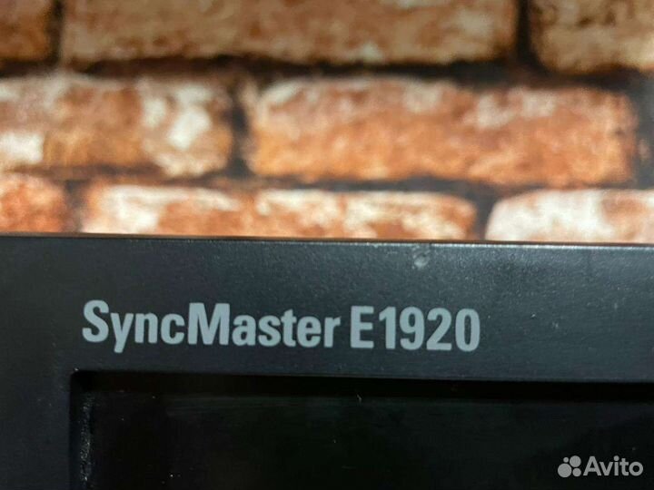 Монитор Samsung 19'