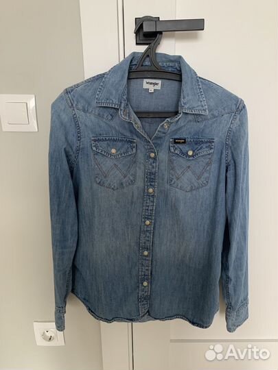 Джинсовая рубашка wrangler