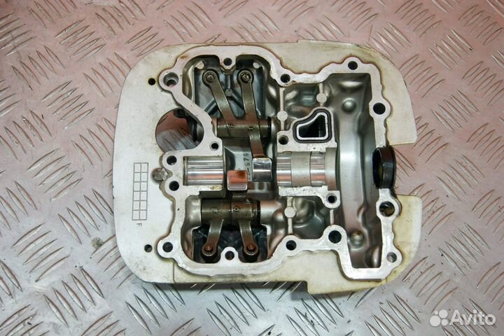 Головка передняя Suzuki Intruder 400