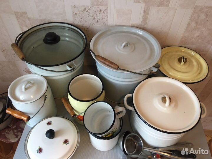 Набор эмалированной посуды