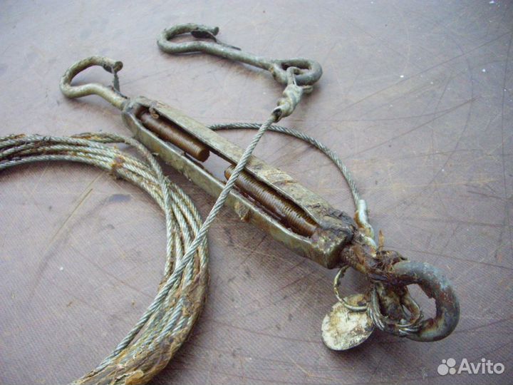 Радиостанция Р-140. Оттяжка мачты 1-ого яруса