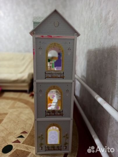 Домик кукольный