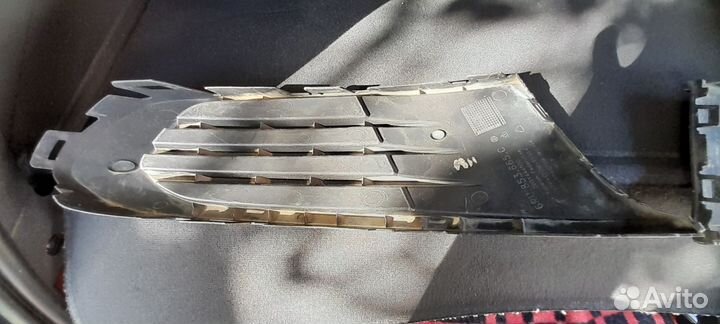 6RU 853665.c Решётка левая без птф Поло седан