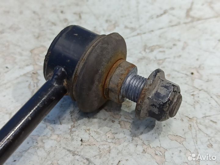 Стойка переднего стабилизатора Hyundai Santa Fe 3