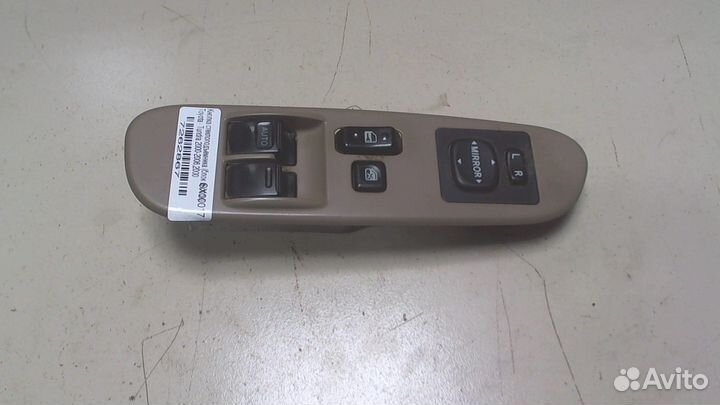 Кнопка стеклоподъемника Toyota Tundra, 2000