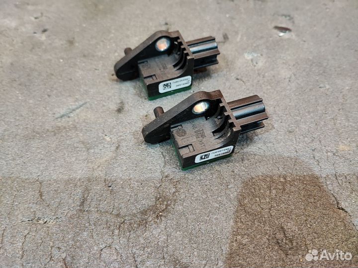 Датчик Airbag боковой Volkswagen Tiguan 5N1