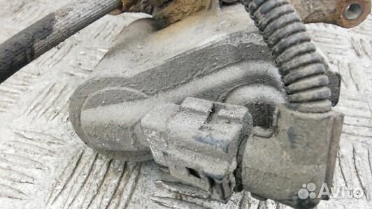 Суппорт тормозной задний левый volkswagen passat B