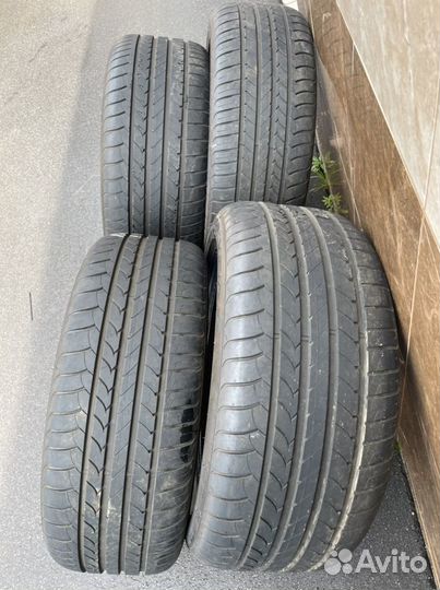 Goodyear EfficientGrip 255/45 R20 и 285/40 R20 92H