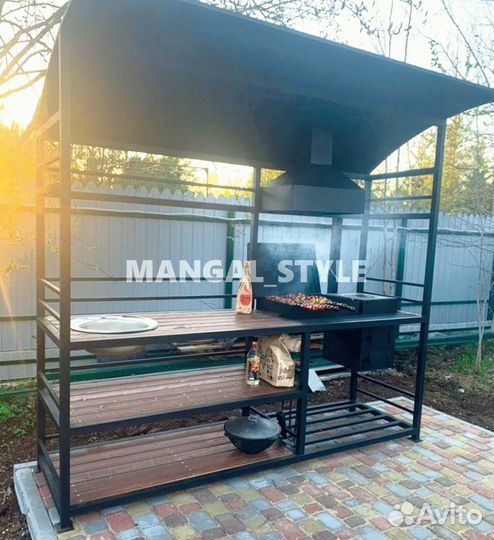 Мангал с крышей