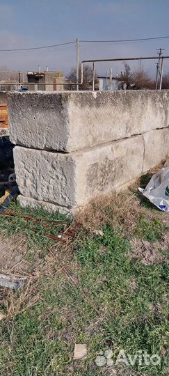 Продам бетонные блоки