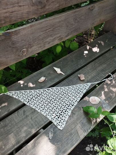 Косынка вязаная бежевая