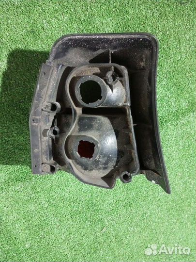 Стоп-сигнал задний правый Mitsubishi Legnum EA