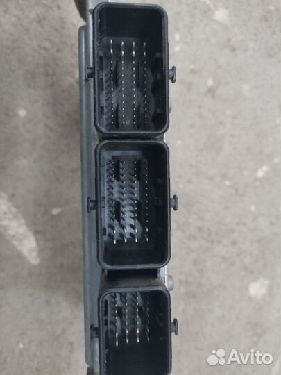 Блок управления двигателем Ford Focus 3 хэтчбек