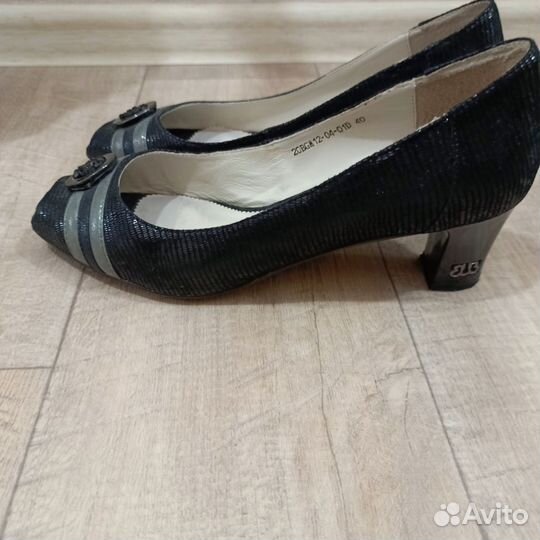 Туфли женские кожаные Baden 40