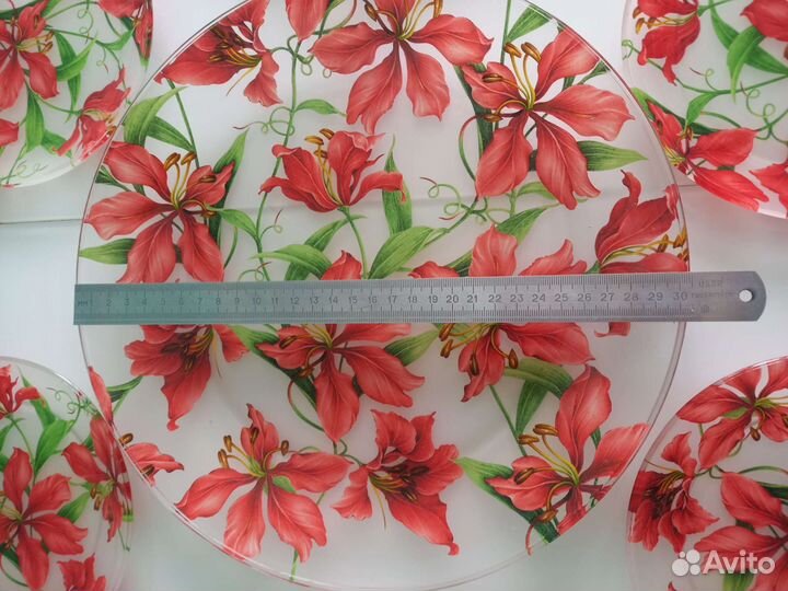 Тарелки десертные и блюдо