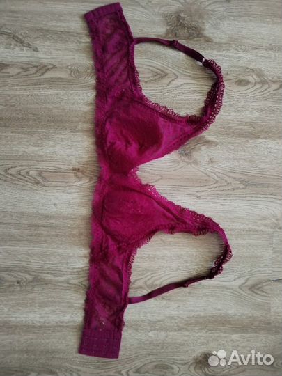 Tezenis бюстгальтер 75b на четырёх крючках