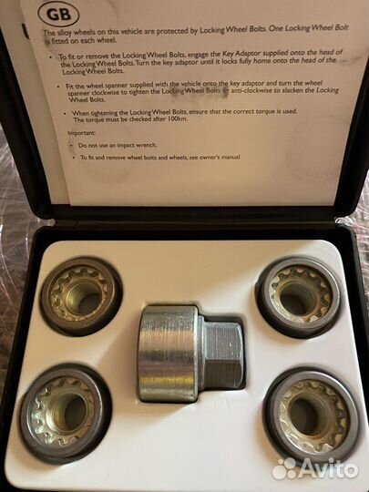 Секретки колес Кадиллак Эскалейд