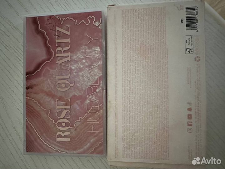 Huda Beauty rose quartz Тени