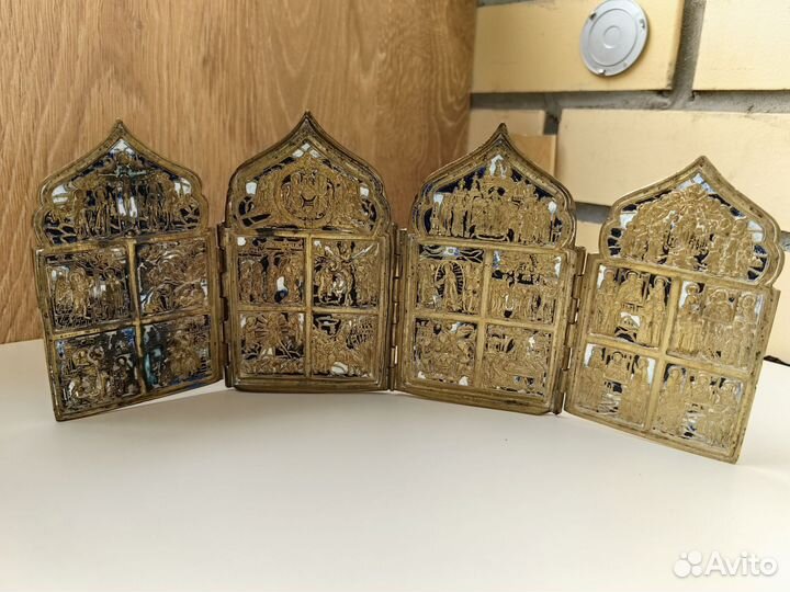 Антиквариат. Эмаль. Двудесятые праздники