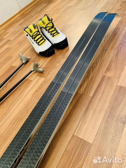 Беговые лыжи Fisher (комплект без батинок)