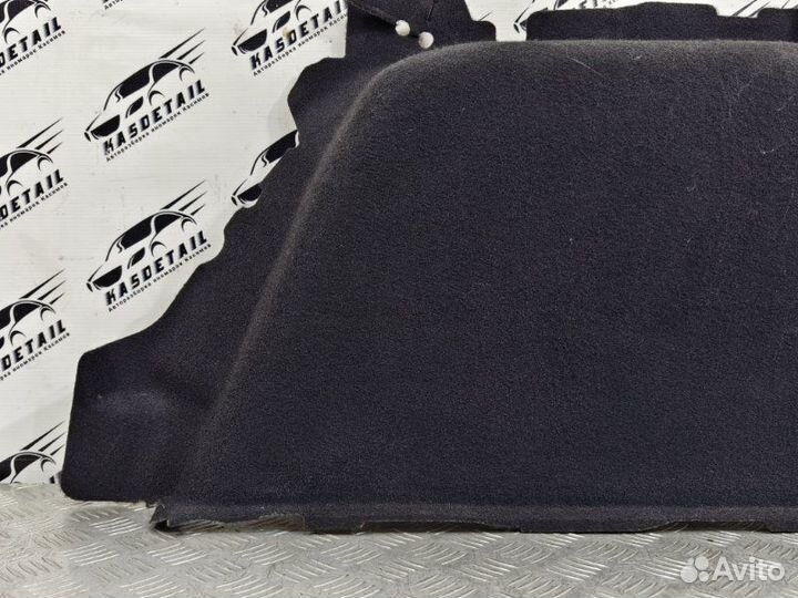 Обшивка багажника правая Ford Focus 3 1.6 pnda