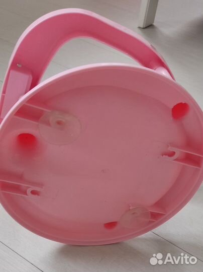 Стульчик для купания в ванной