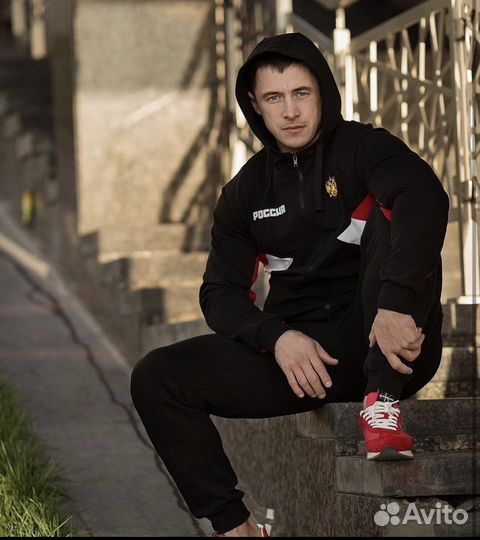 Мужской спортивный костюм Russia в черном цвете