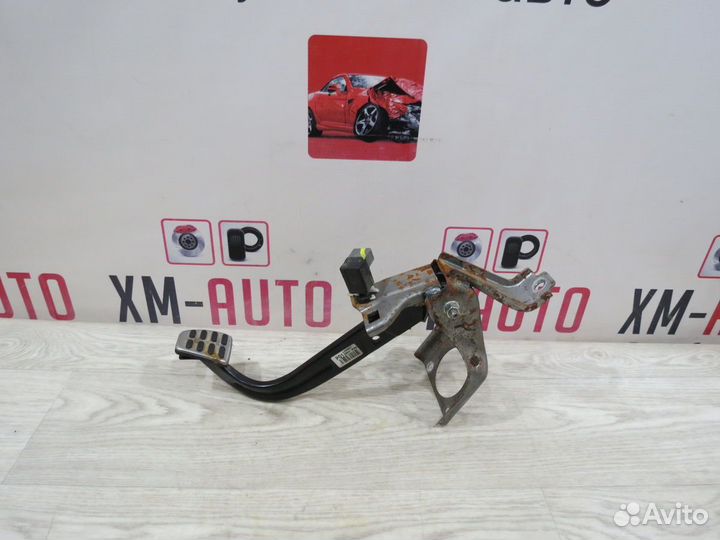 Педаль тормоза Kia Rio 3