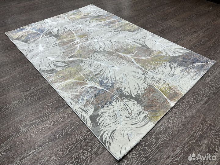 Ковер яркий, Турция