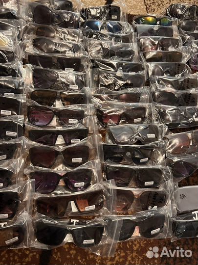 Солнцезащитные очки женские и мужские