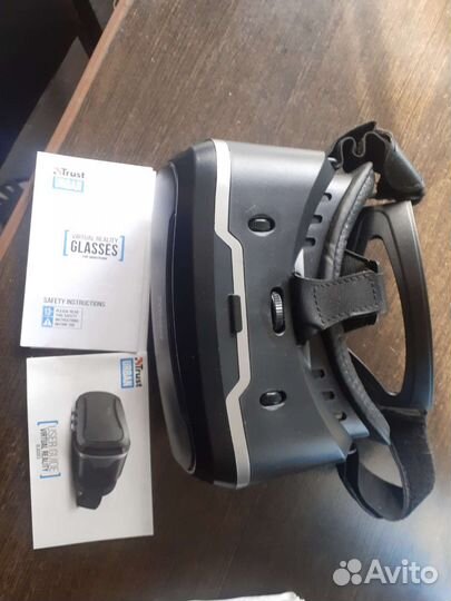 Очки виртуальной реальности в отличном состоянии