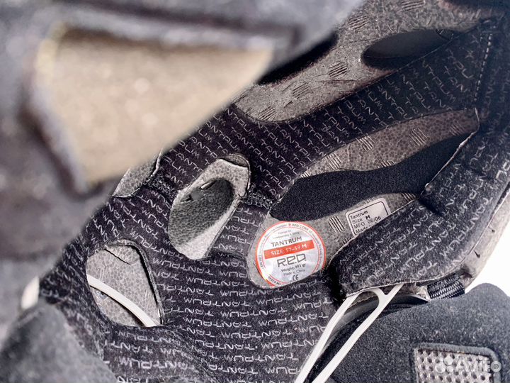 Шлем сноубордический Red Tantrum от Burton черный