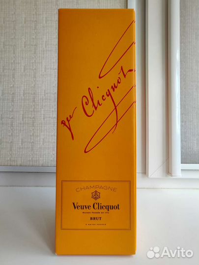 Коробка от Veuve Clicquot (Вдова Клико)