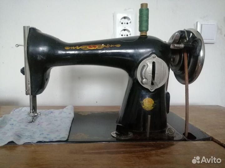 Швейная машинка бу ножная