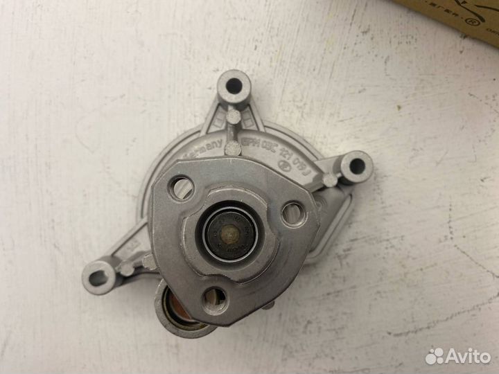 Помпа VAG 03C121008J (Оригинал)